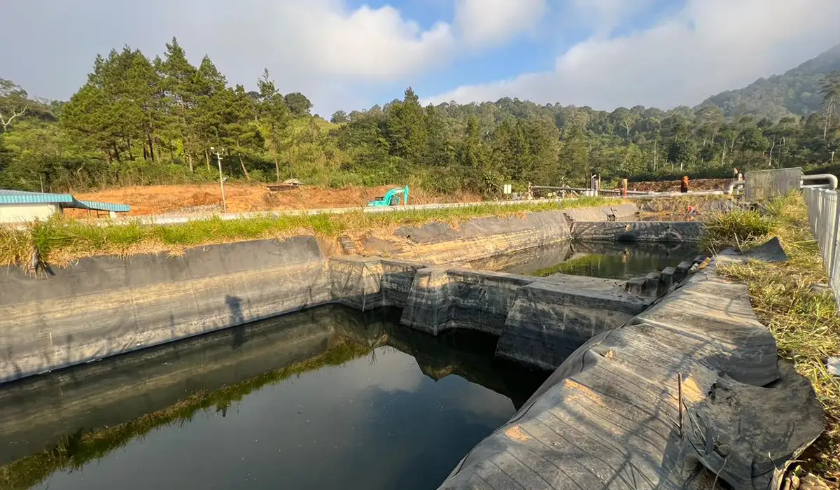 Perlindungan Ekstra dengan Geomembrane HDPE 1.5mm pada Proyek Geothermal di Patuha Bandung